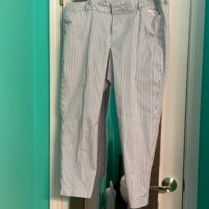Old Navy Pixie Pant